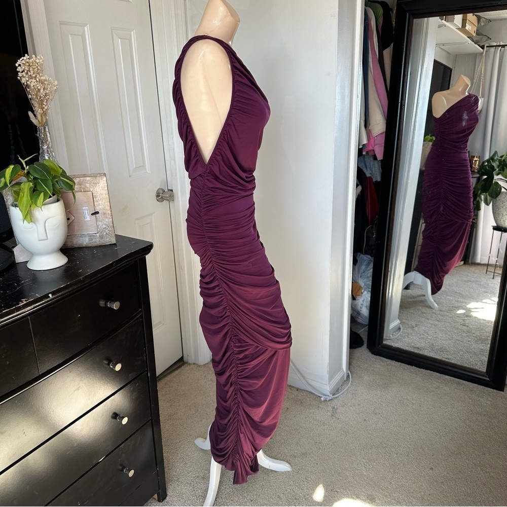 LULU’S EFFORTLESS MAGNETISM RUCHED ONE SHOULDER MAXI DRESS - Picture 5 of 15